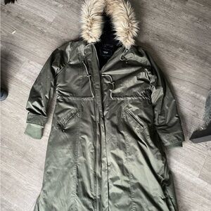 Torrid size 1 down filled jacket